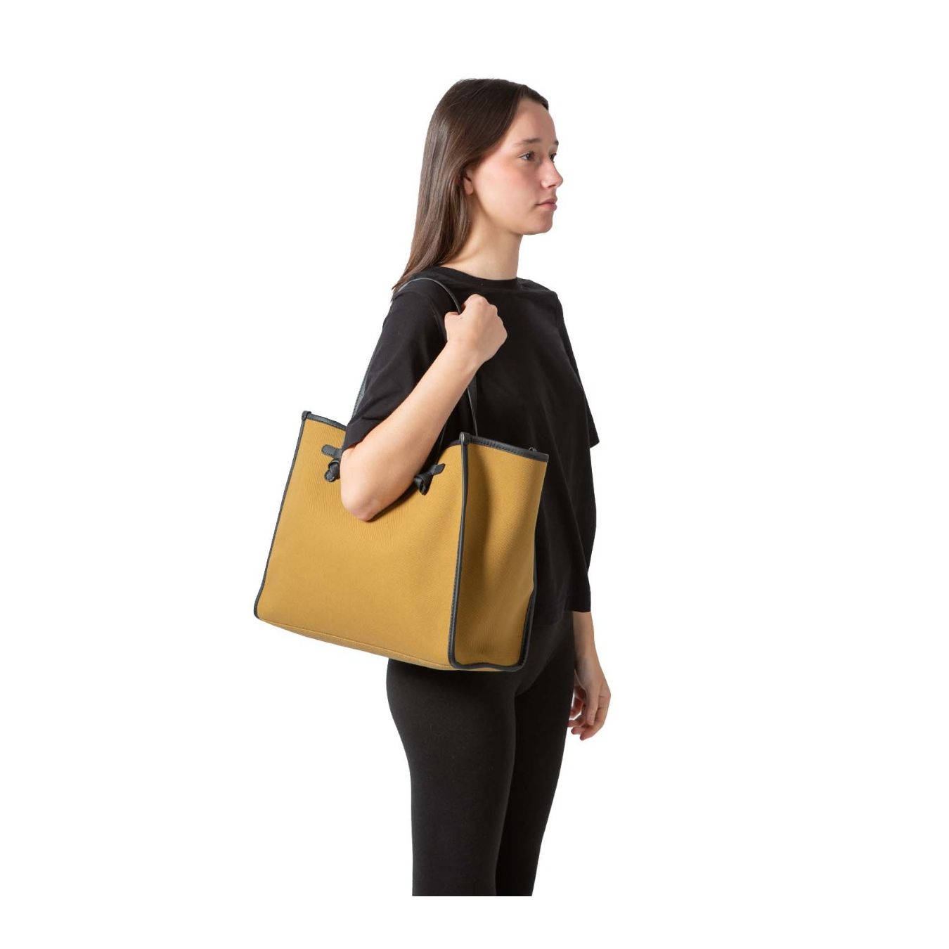 shopper marcella indossata