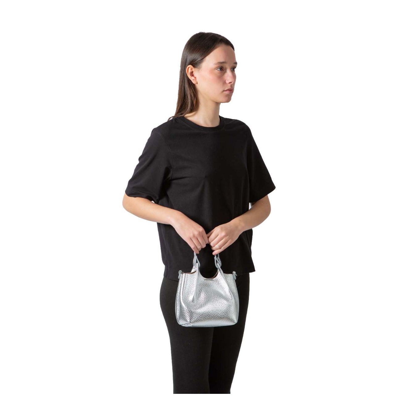 shopper DUA mini in argento indossata