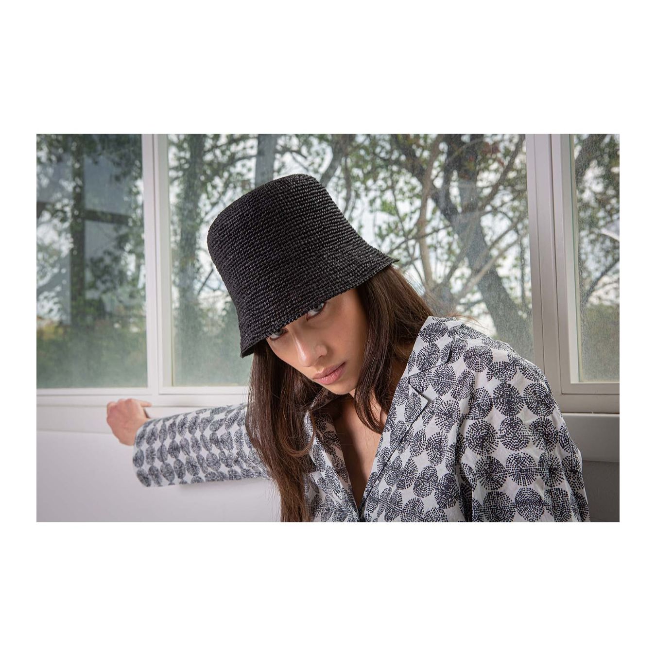 ibeliv cloche ANDAO in paglia nera 