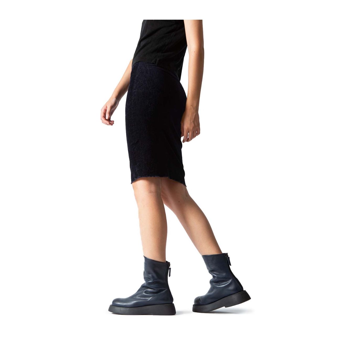 biker platform in pelle blu indossati