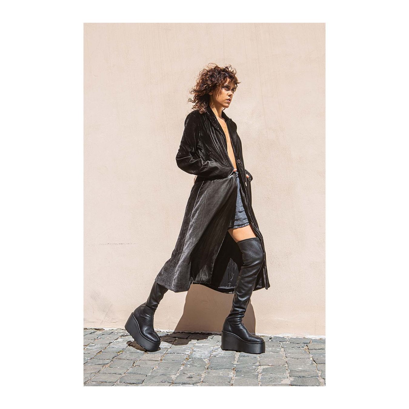 stivali cuissard con zeppa indossati