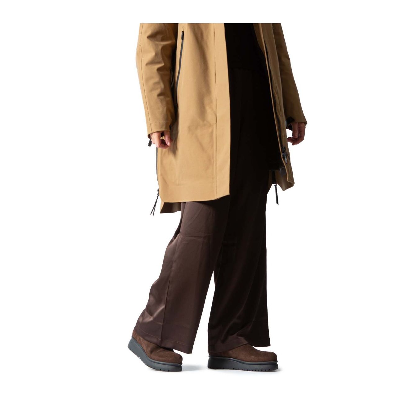 biker YAYA in camoscio marrone indossati