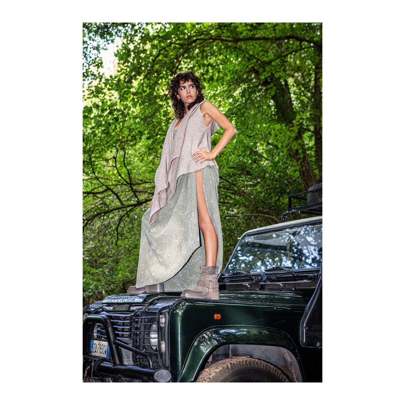 vic matie biker con gancio in metallo in pelle mud indossate