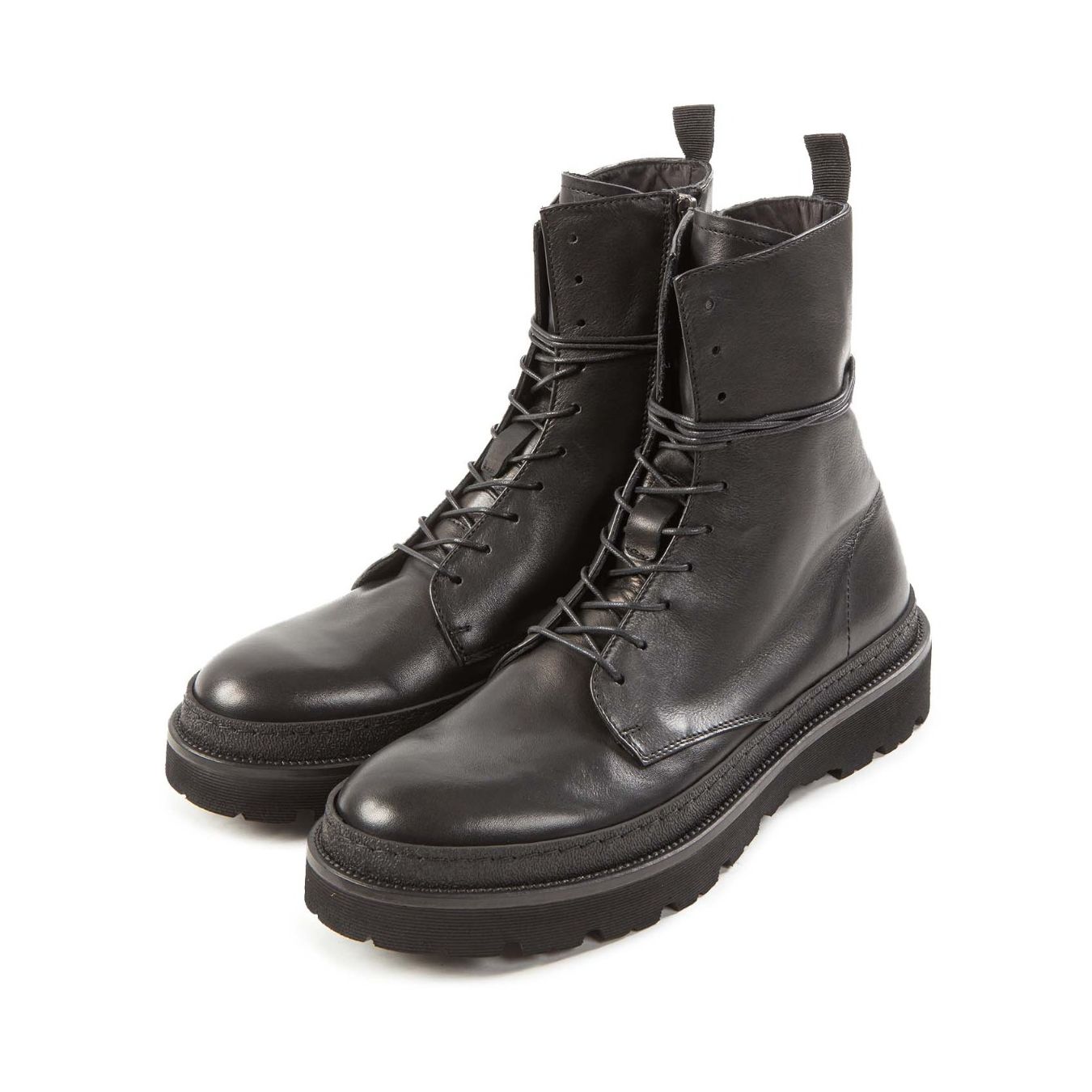 anfibio alto fondo vibram in pelle nera sopra