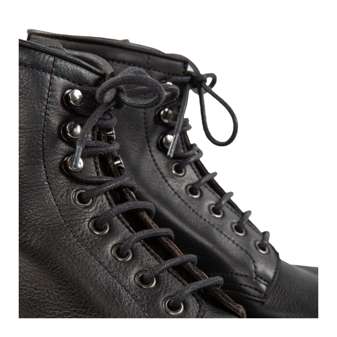 anfibio fondo vibram nero lacci