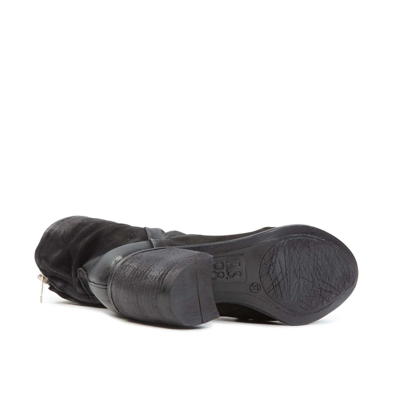 tronchetti RITHM in camoscio nero suola