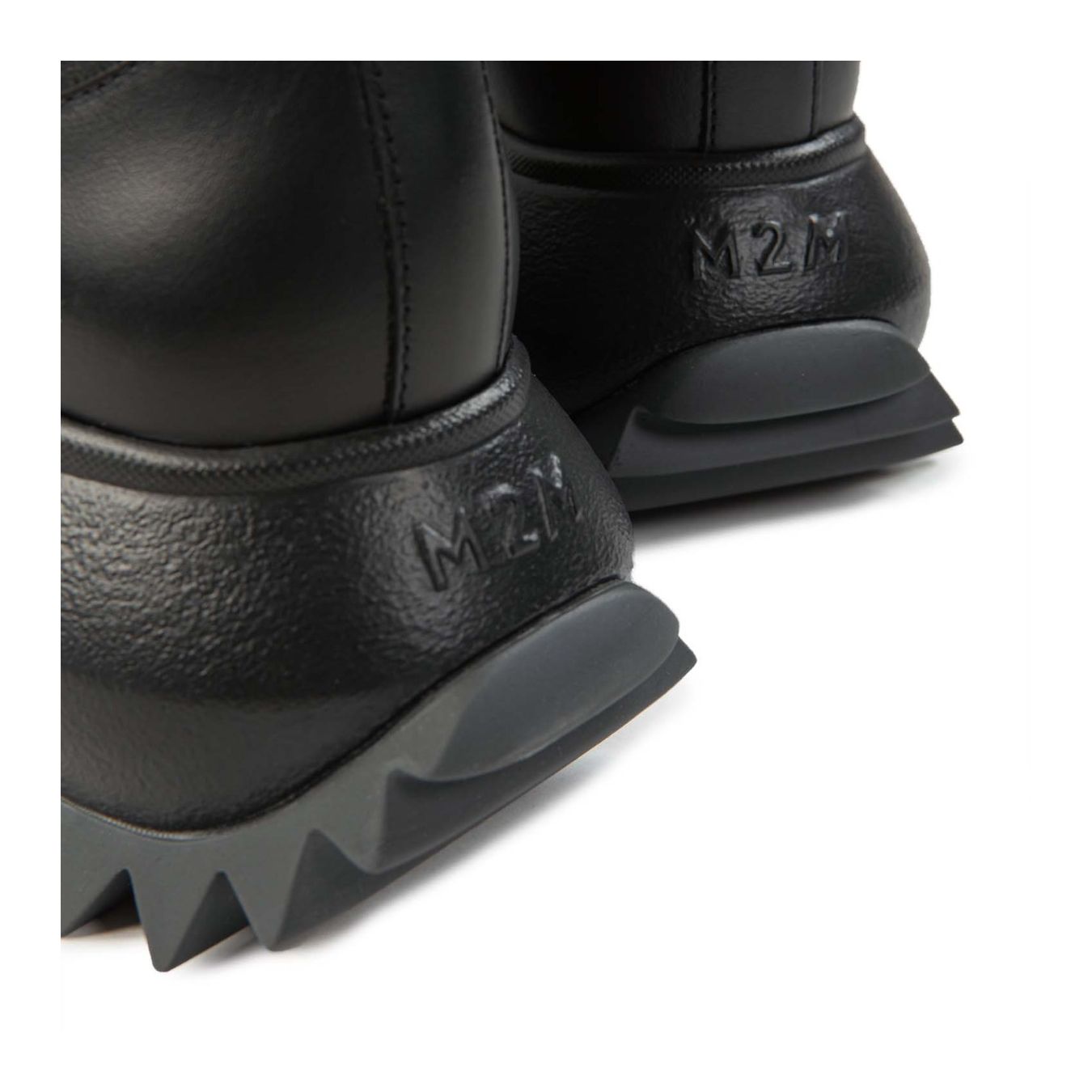 biker con cerniera frontale in pelle nera  logo