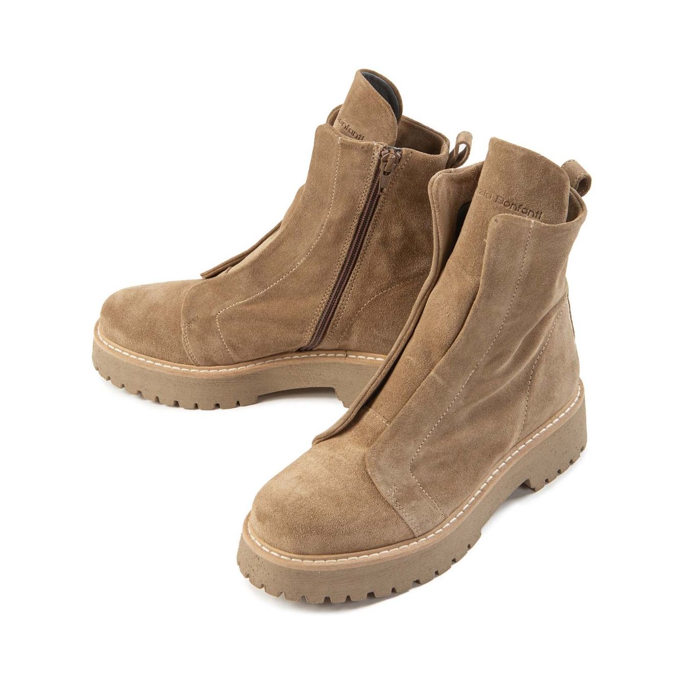 biker KUNI NO LACE in camoscio camel sopra