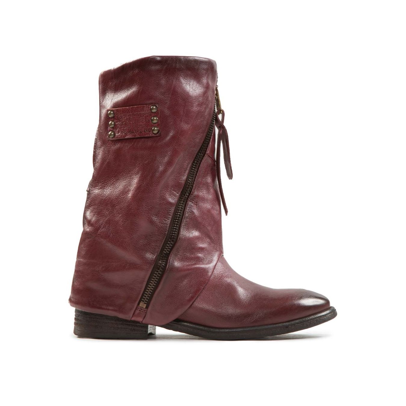 biker vestito in pelle madera 
