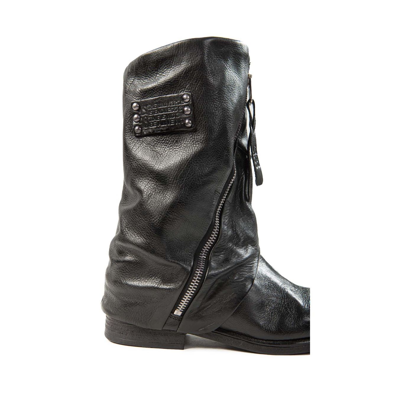 biker vestito in pelle nera  logo