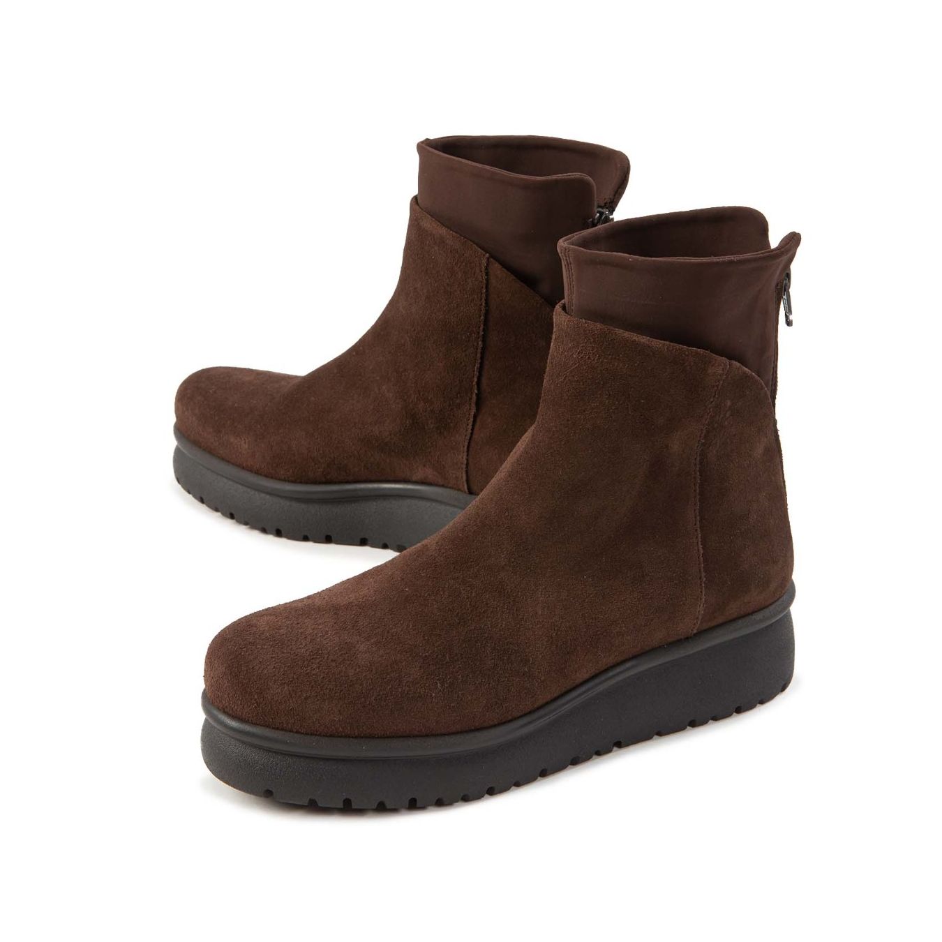 biker YAYA in camoscio marrone profilo