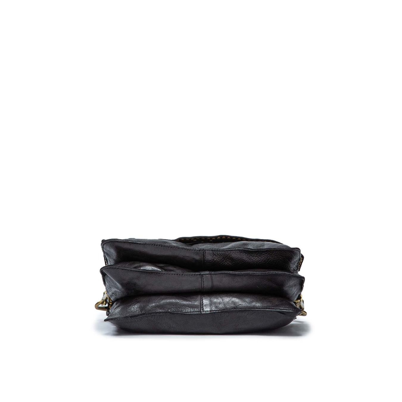 fondo borsa nera con rivetti campomaggi