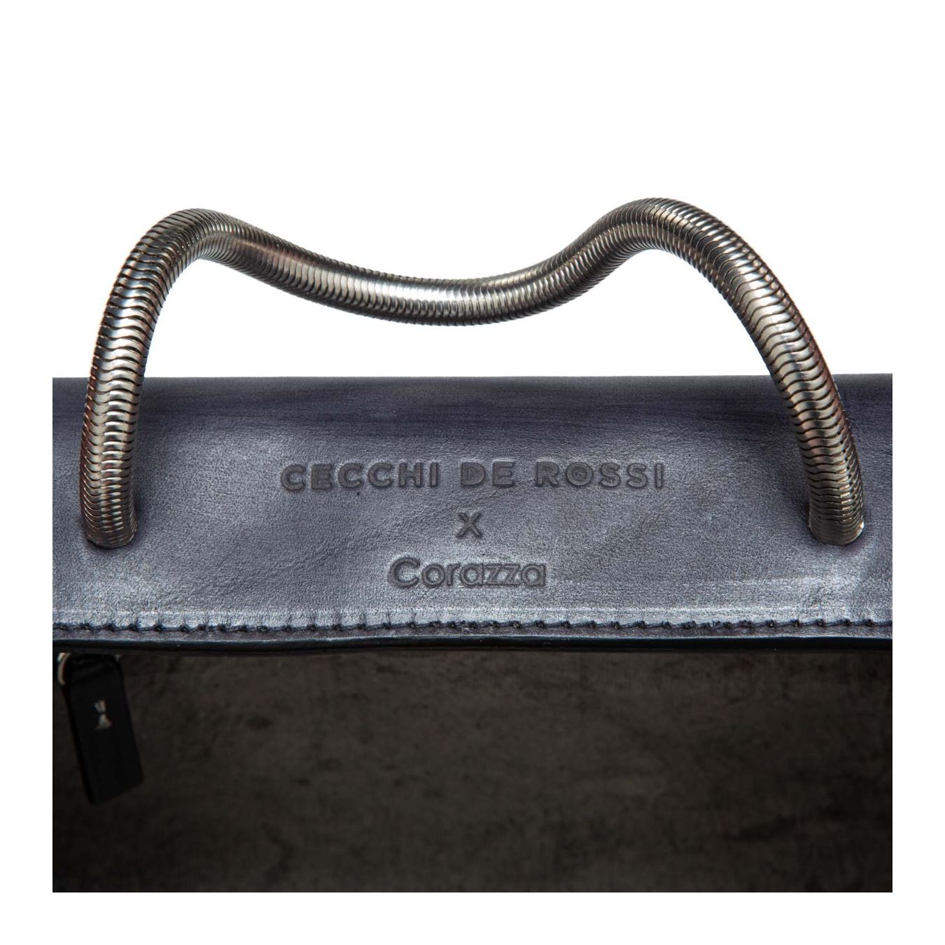 cecchi de rossi clutch BICORNE in pelle nera dettagli