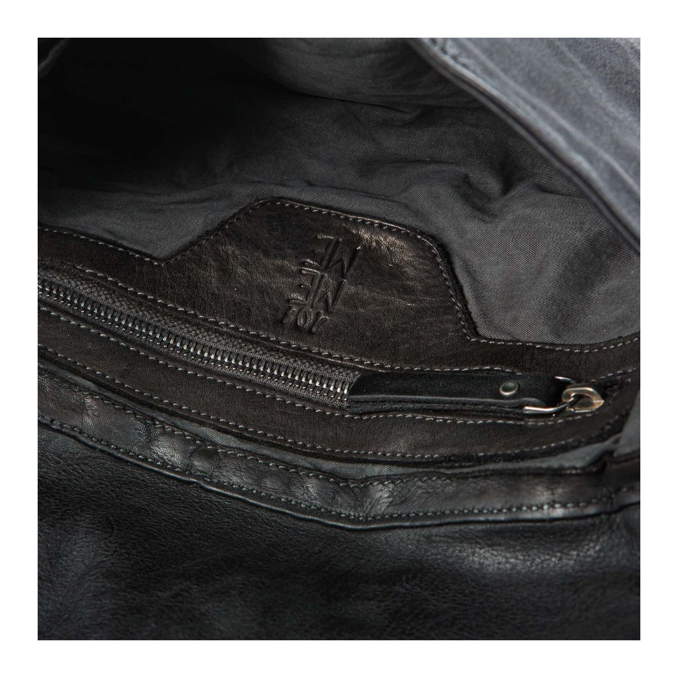 clutch NICOLE nodi in pelle nera interno