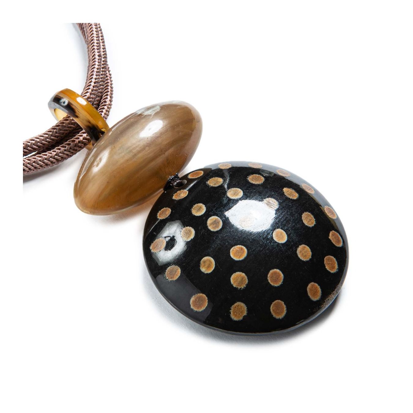 collana corda rosa pendente osso uma