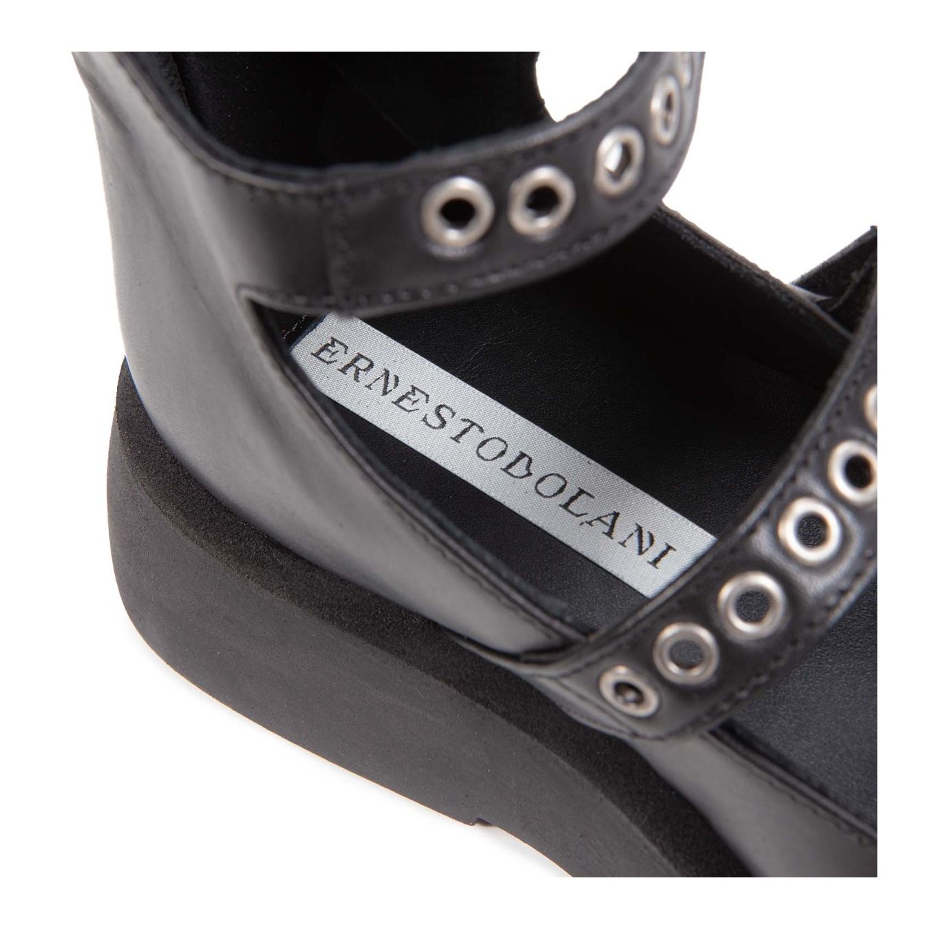 ernesto dolani bebe con fibbie in pelle nera dettagli