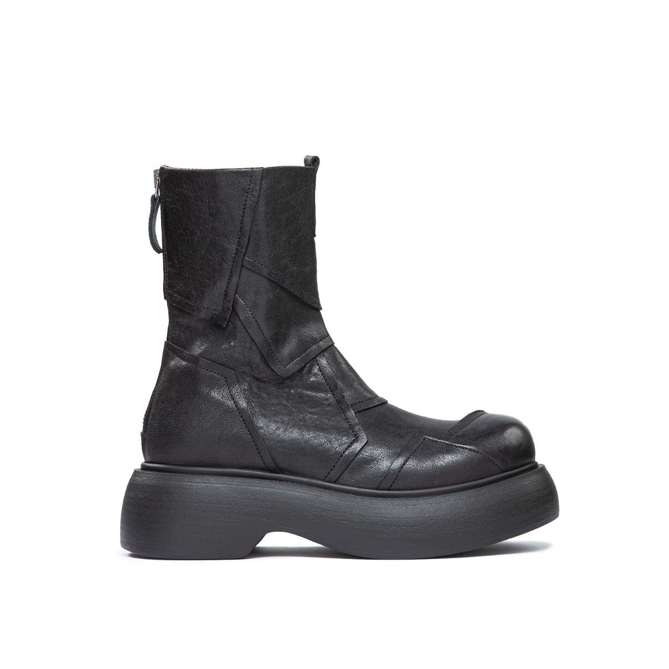 biker pelle nera