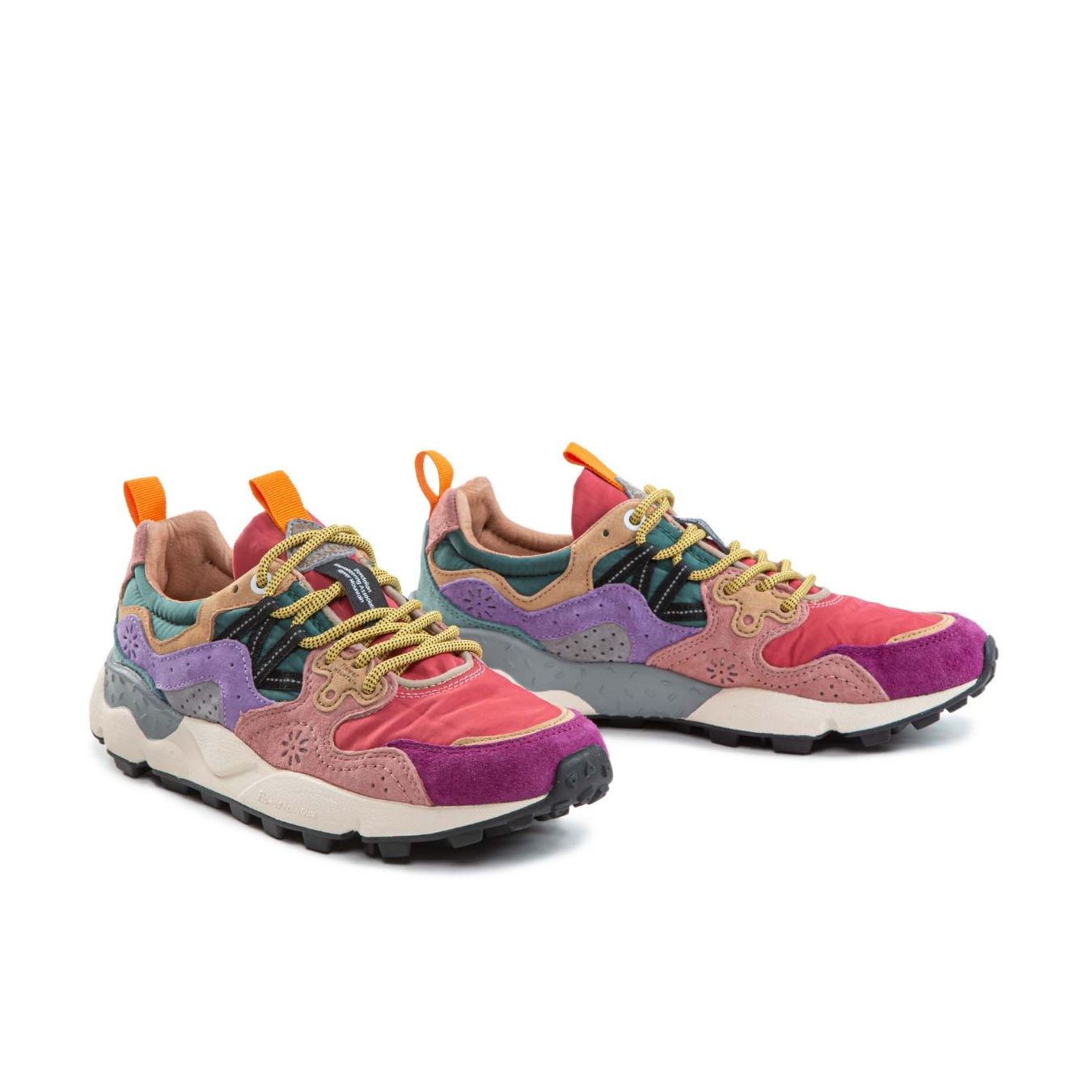 sneakers YAMANO con inserti fucsia lato