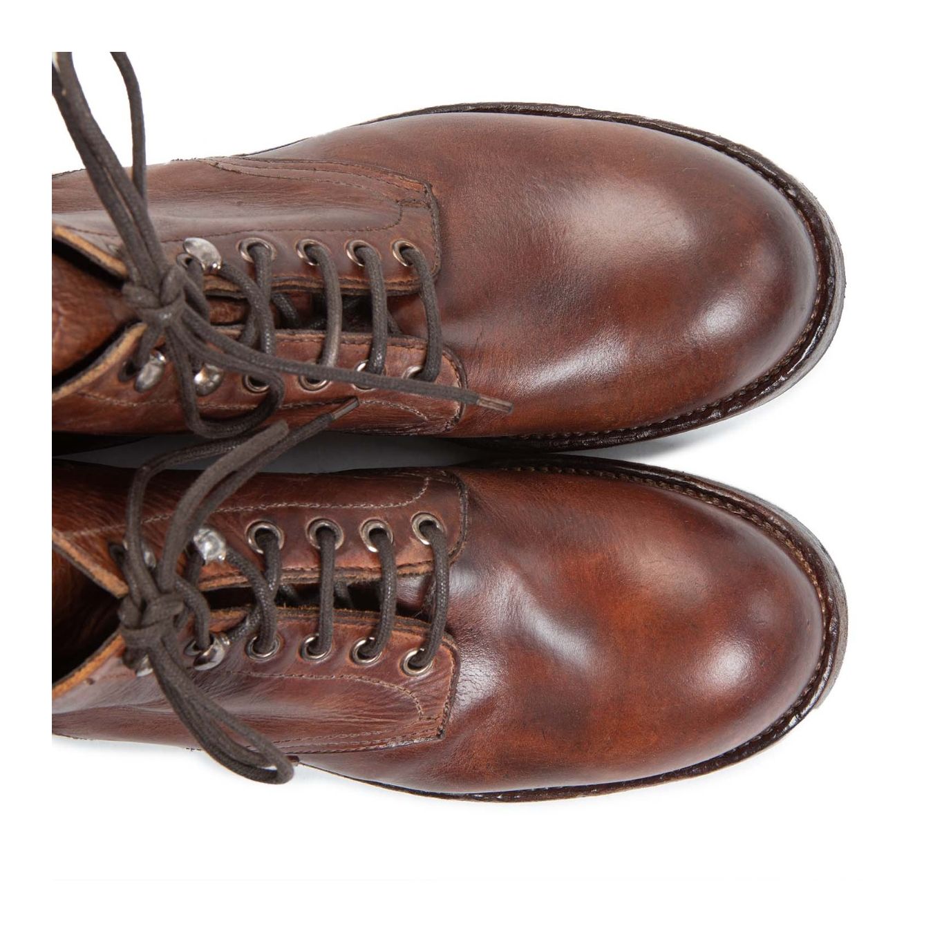 stivaletto in pelle marrone sopra