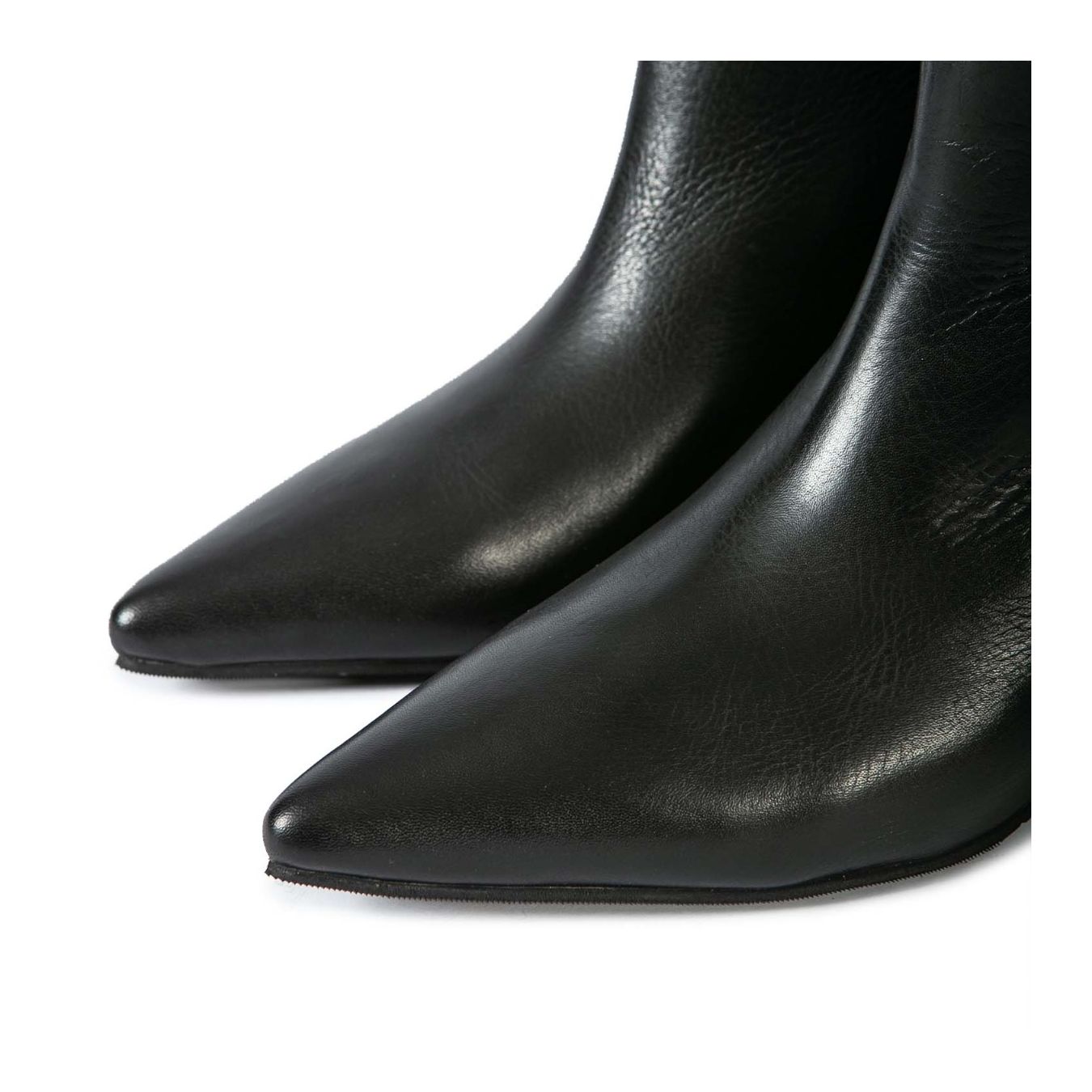 stivali tacco rocchetto in pelle nera  punta