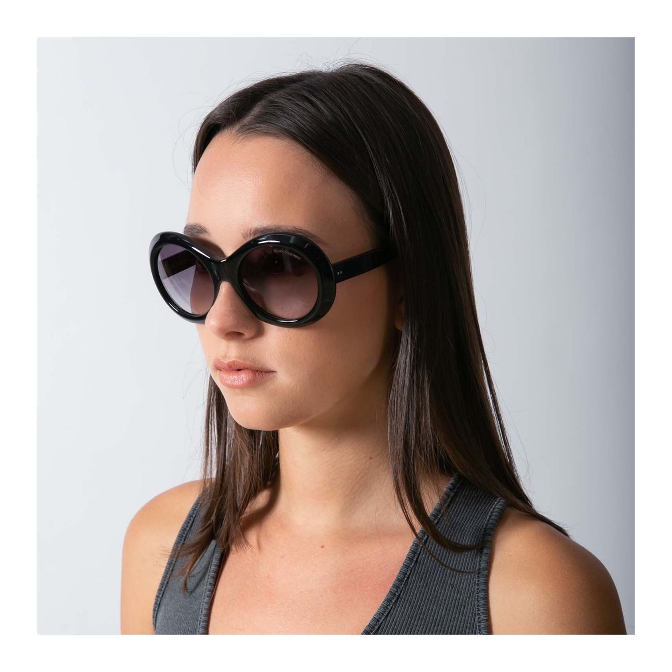 occhiali audrey pvc nero indossati