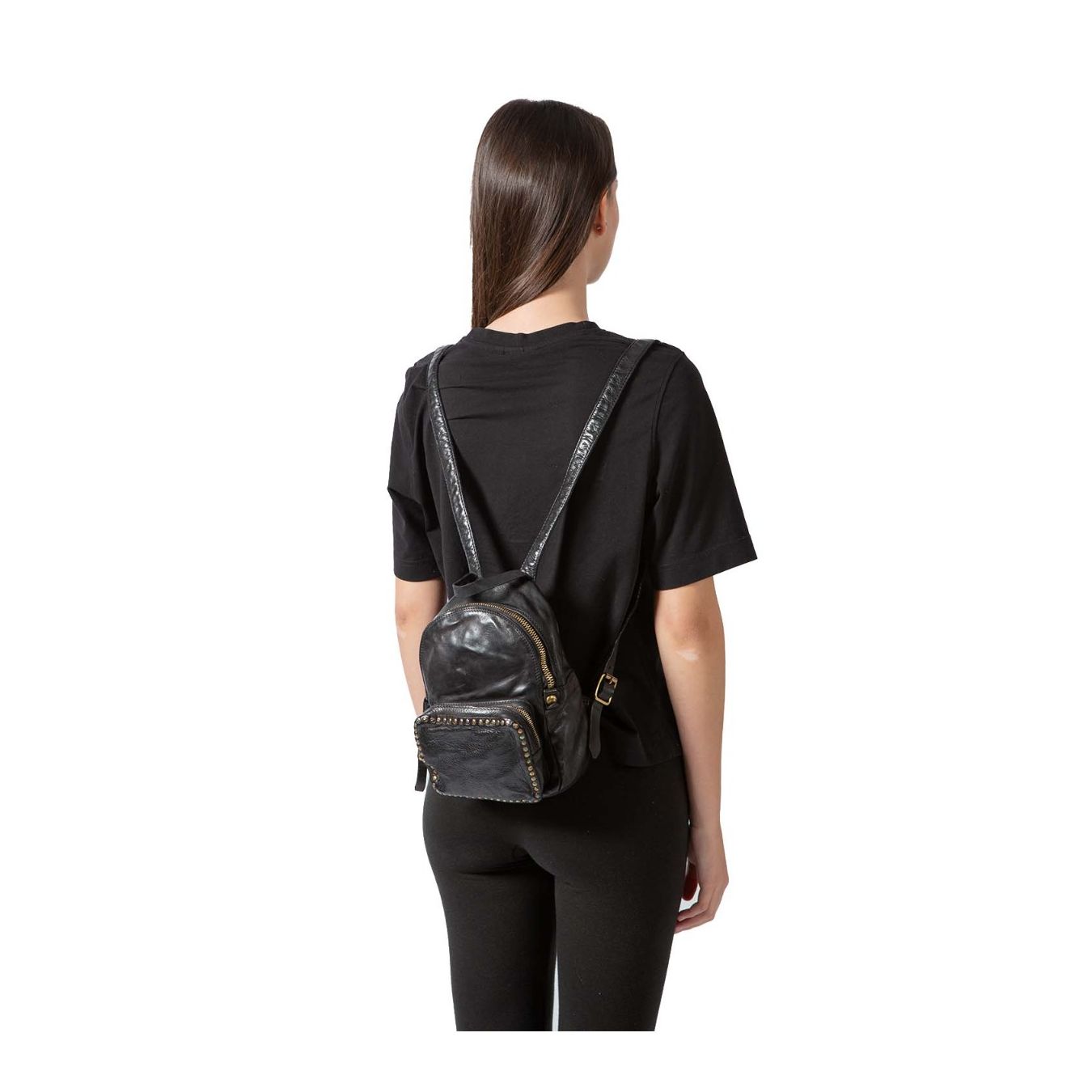 CAMPOMAGGI mini zaino OFELIA in pelle nera indossato