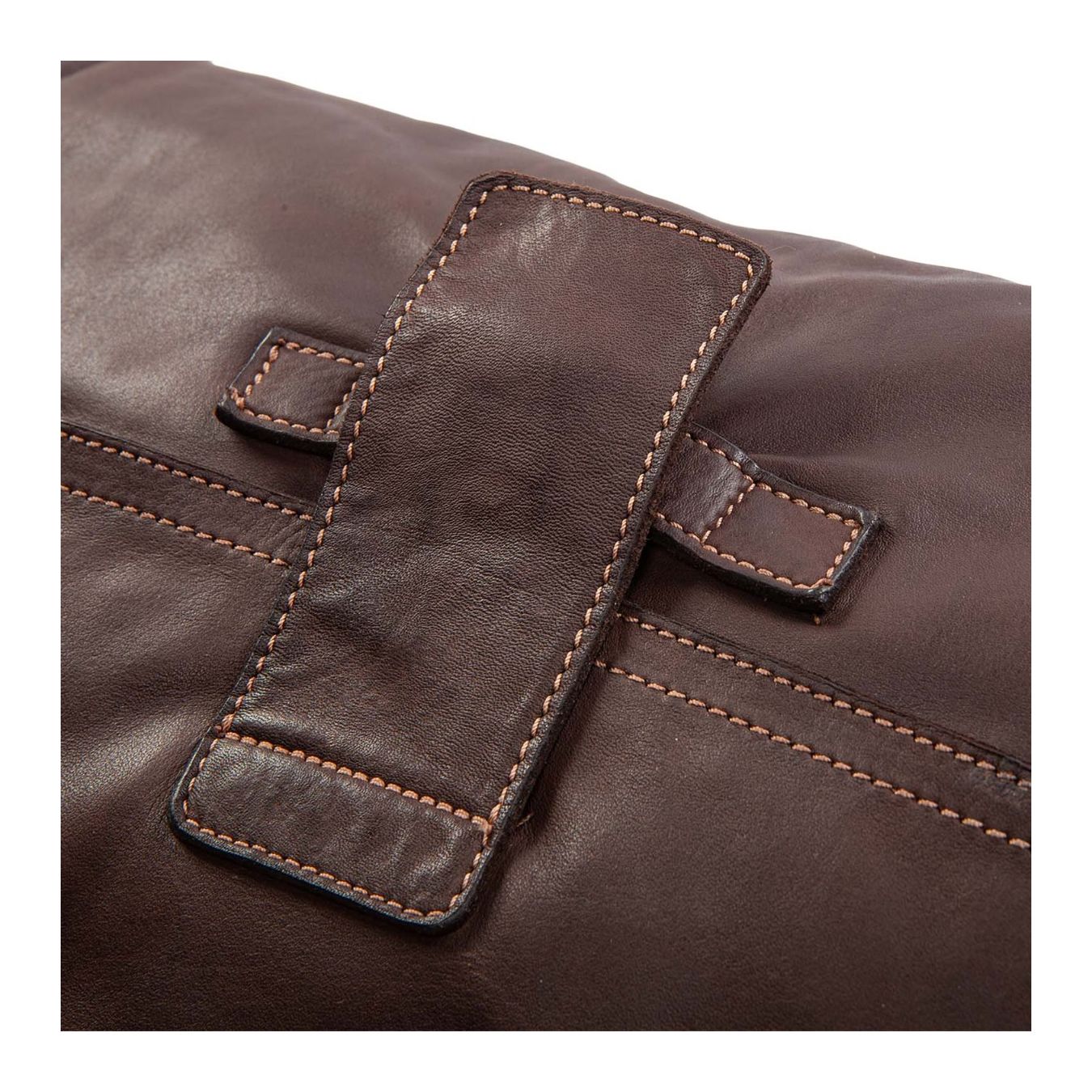 borsa con patta in pelle testa di moro chiusura