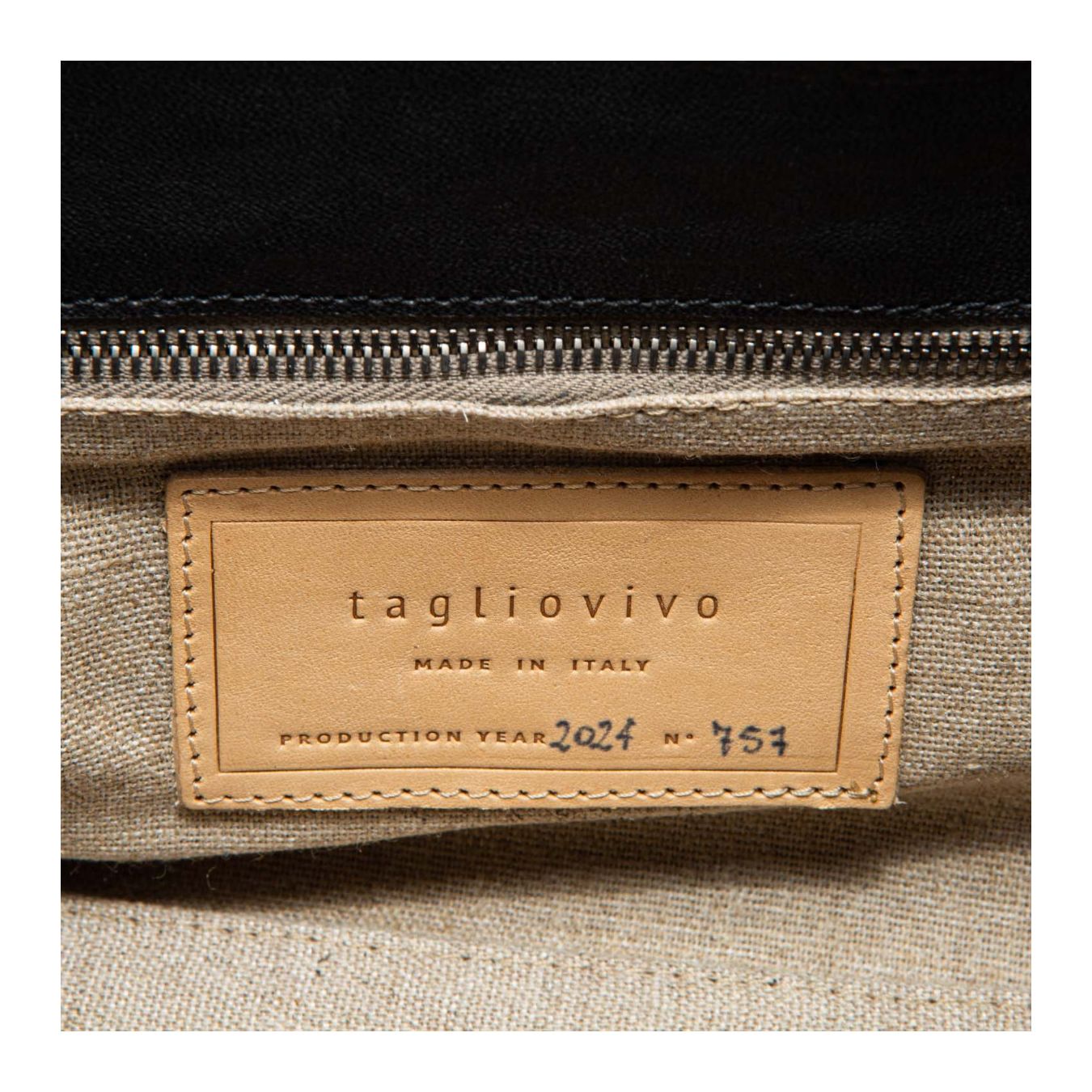 TAGLIOVIVO cartella SHOULDER M in pelle nera 