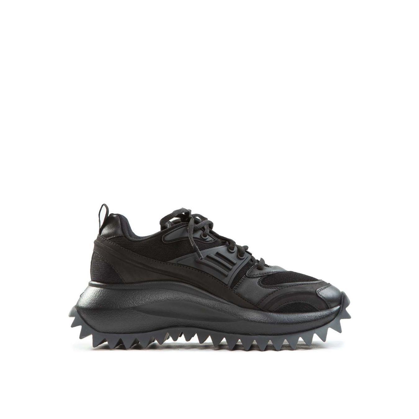 sneakers con carrarmato in pelle nera 