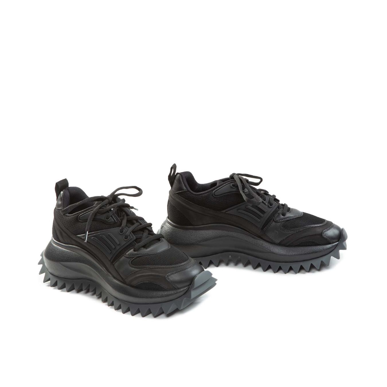 sneakers con carrarmato in pelle nera 