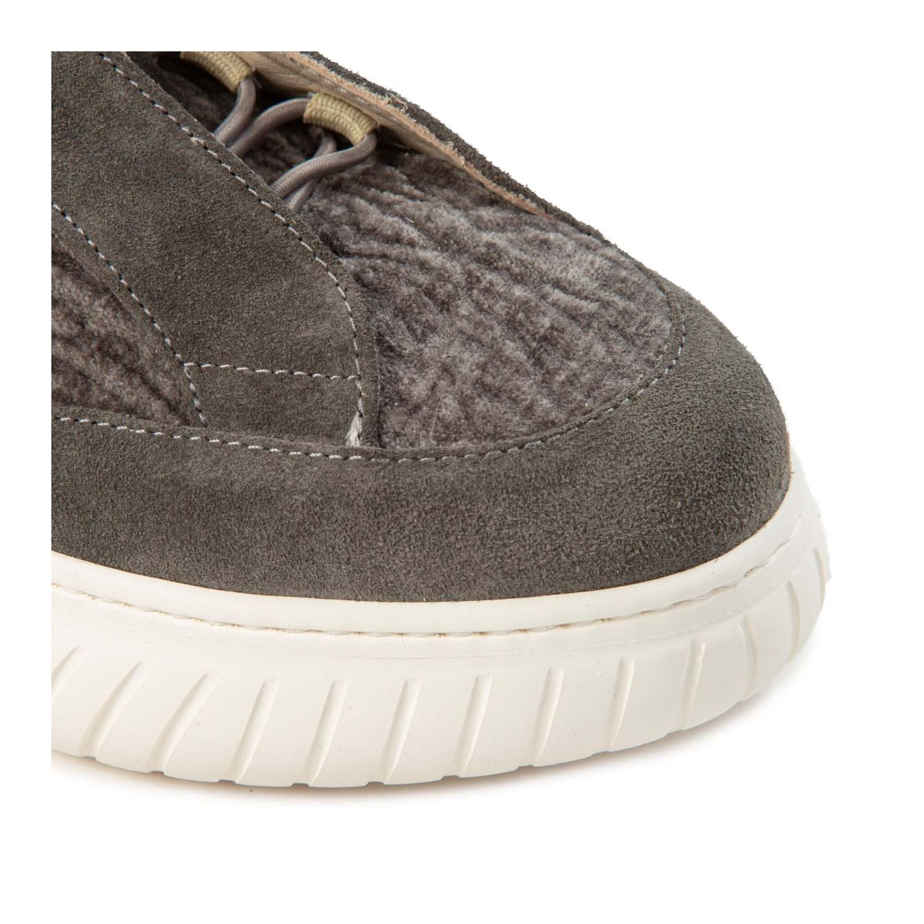 sneakers IVOR in suede grigio punta
