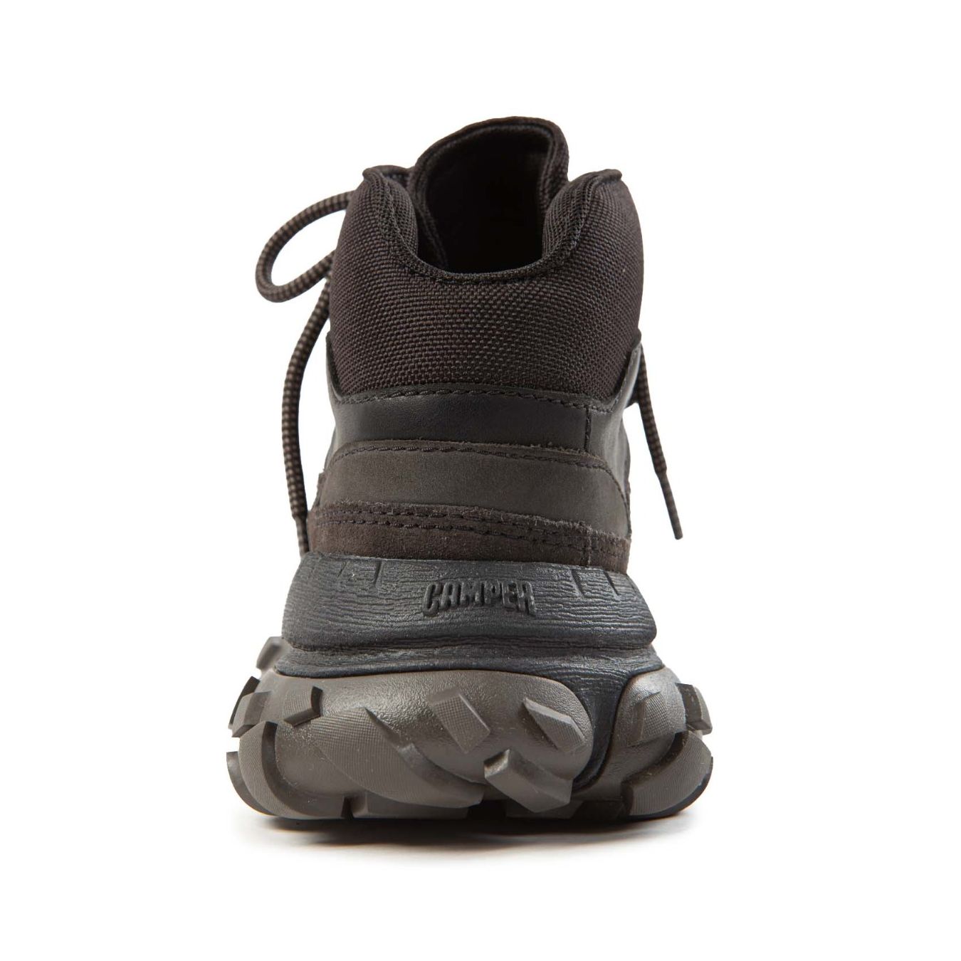 sneakers karst nere dietro