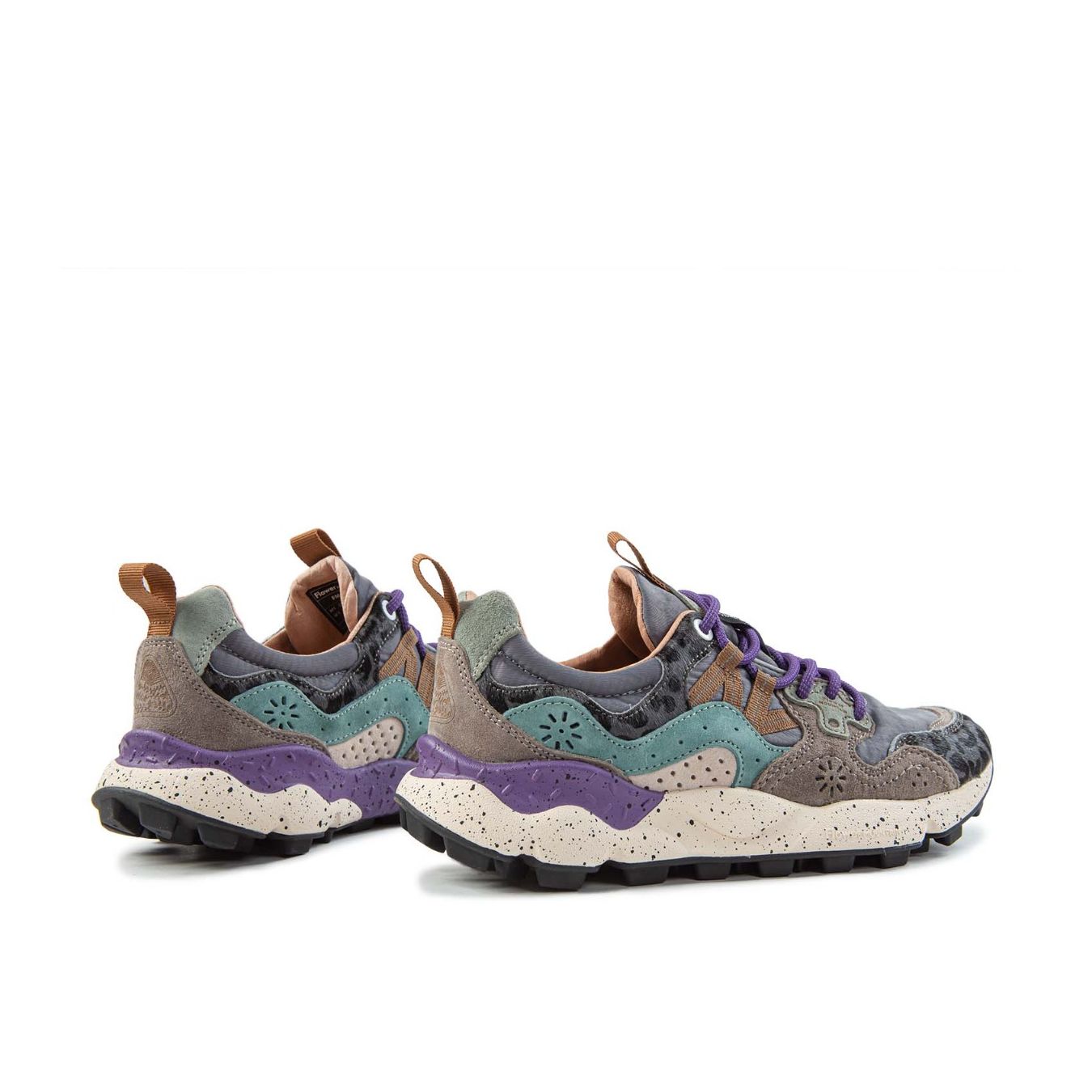 sneakers YAMANO con inserti grigi profilo