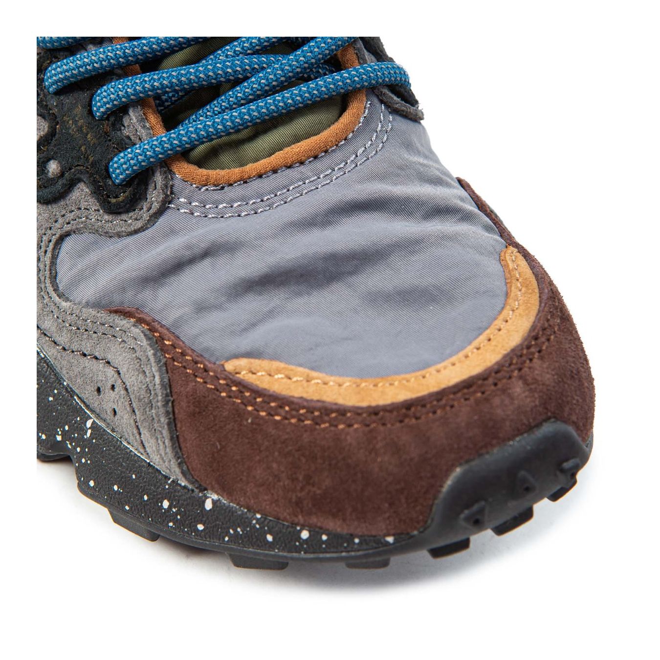 sneakers YAMANO con inserti grigio antracite  davanti