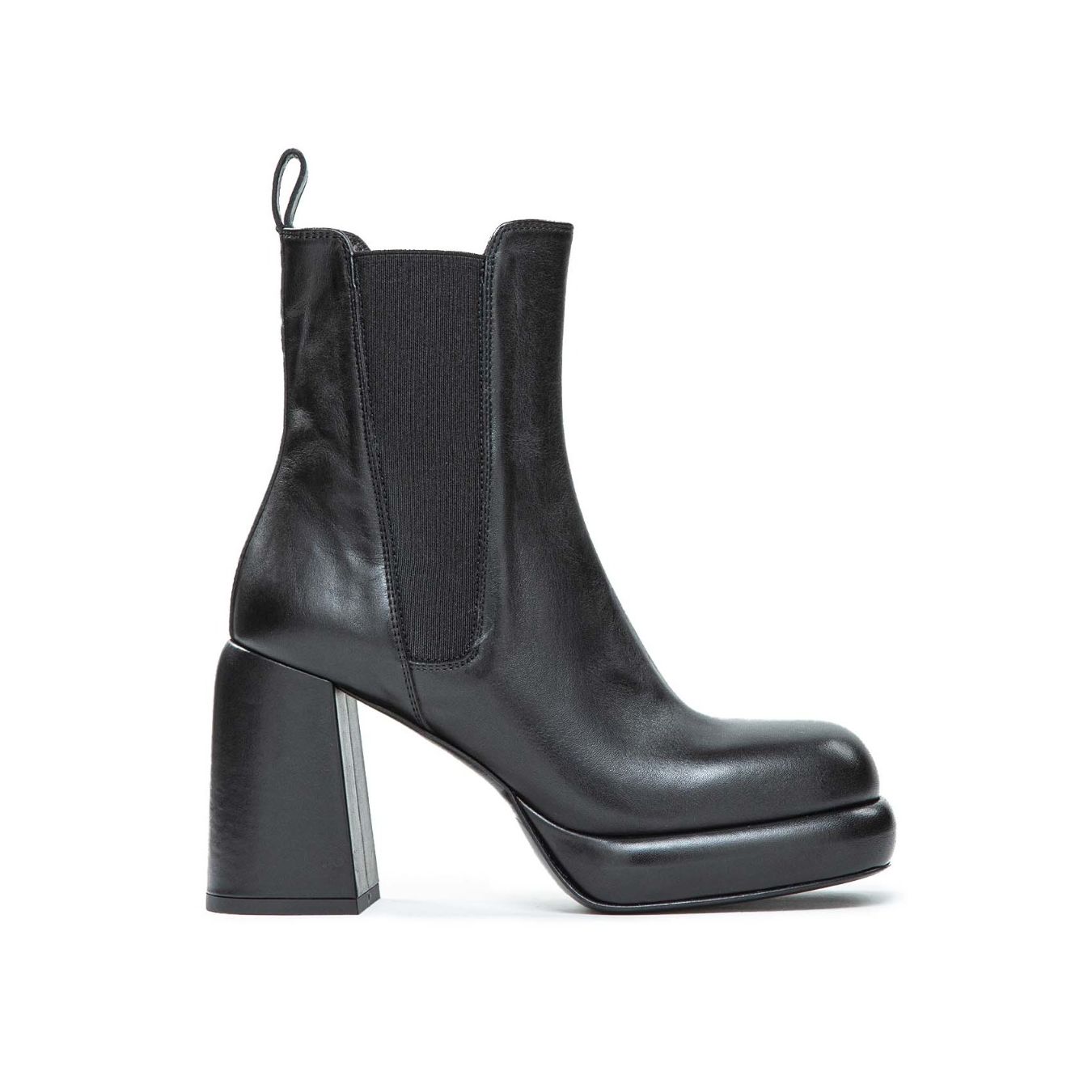 tronchetto in pelle nera
