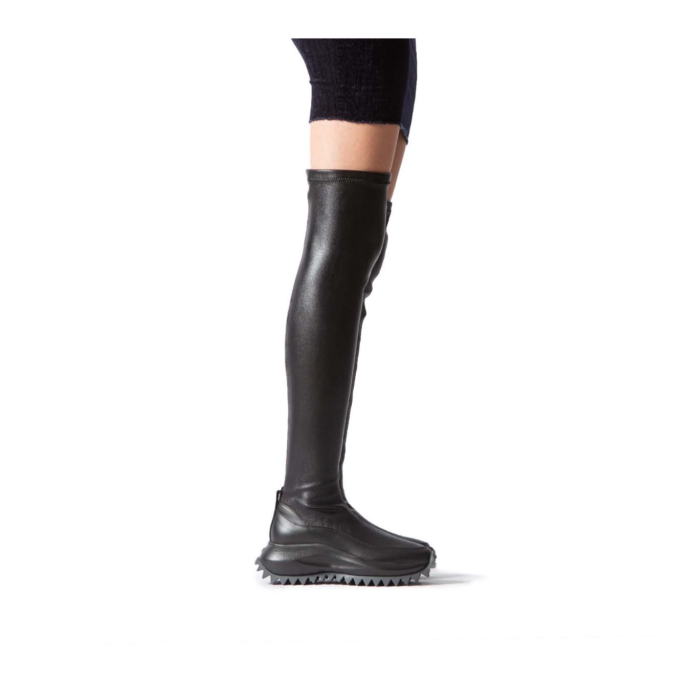 stivali cuissard con fondo sneakers in pelle nera 