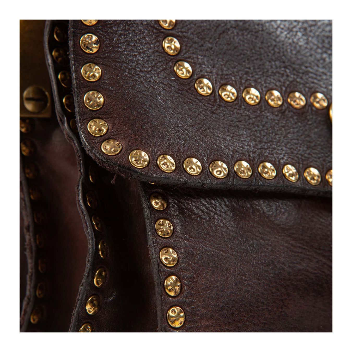 tracolla AGNESE con rivetti in pelle marrone dettagli