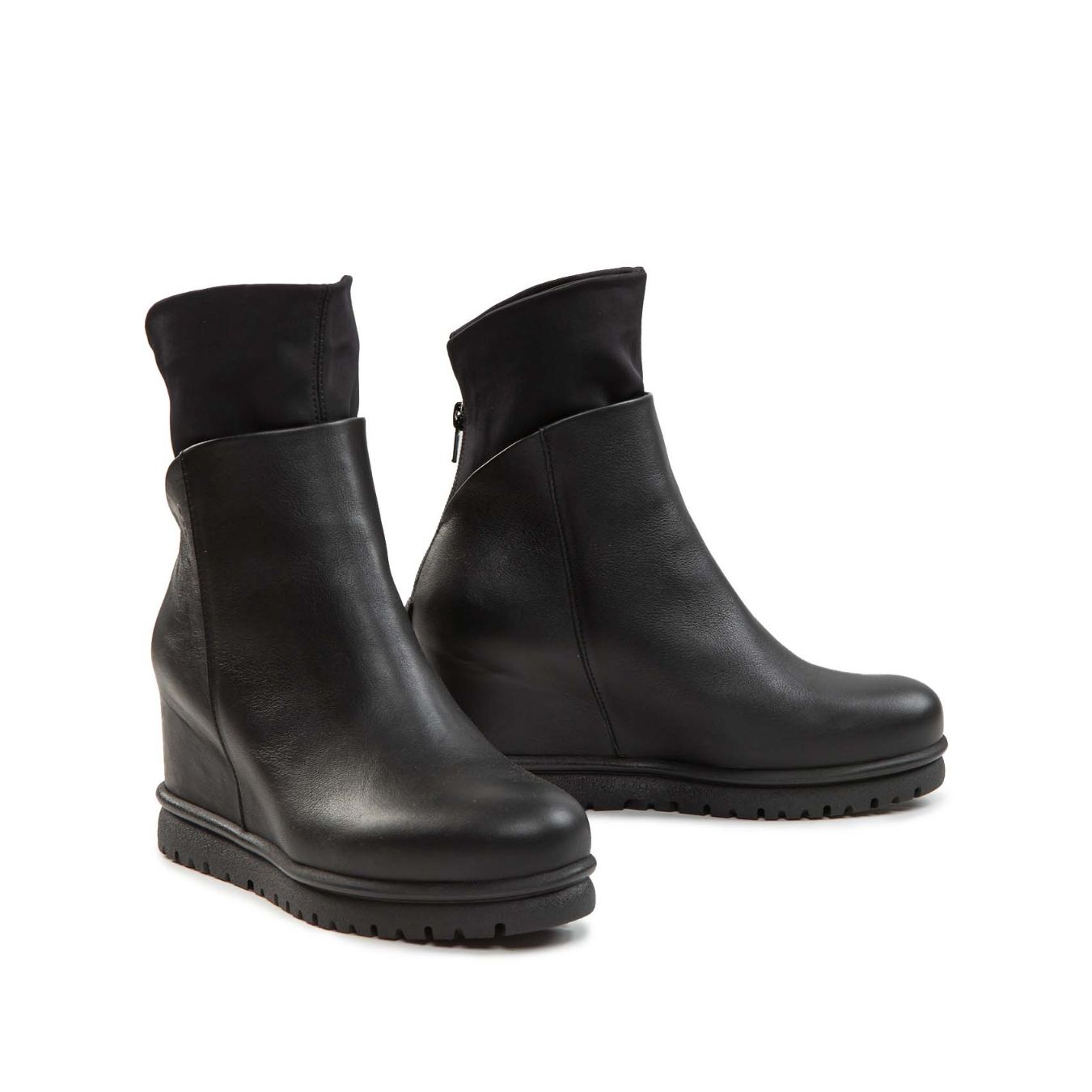 tronchetti JUN con zeppa in pelle nera 