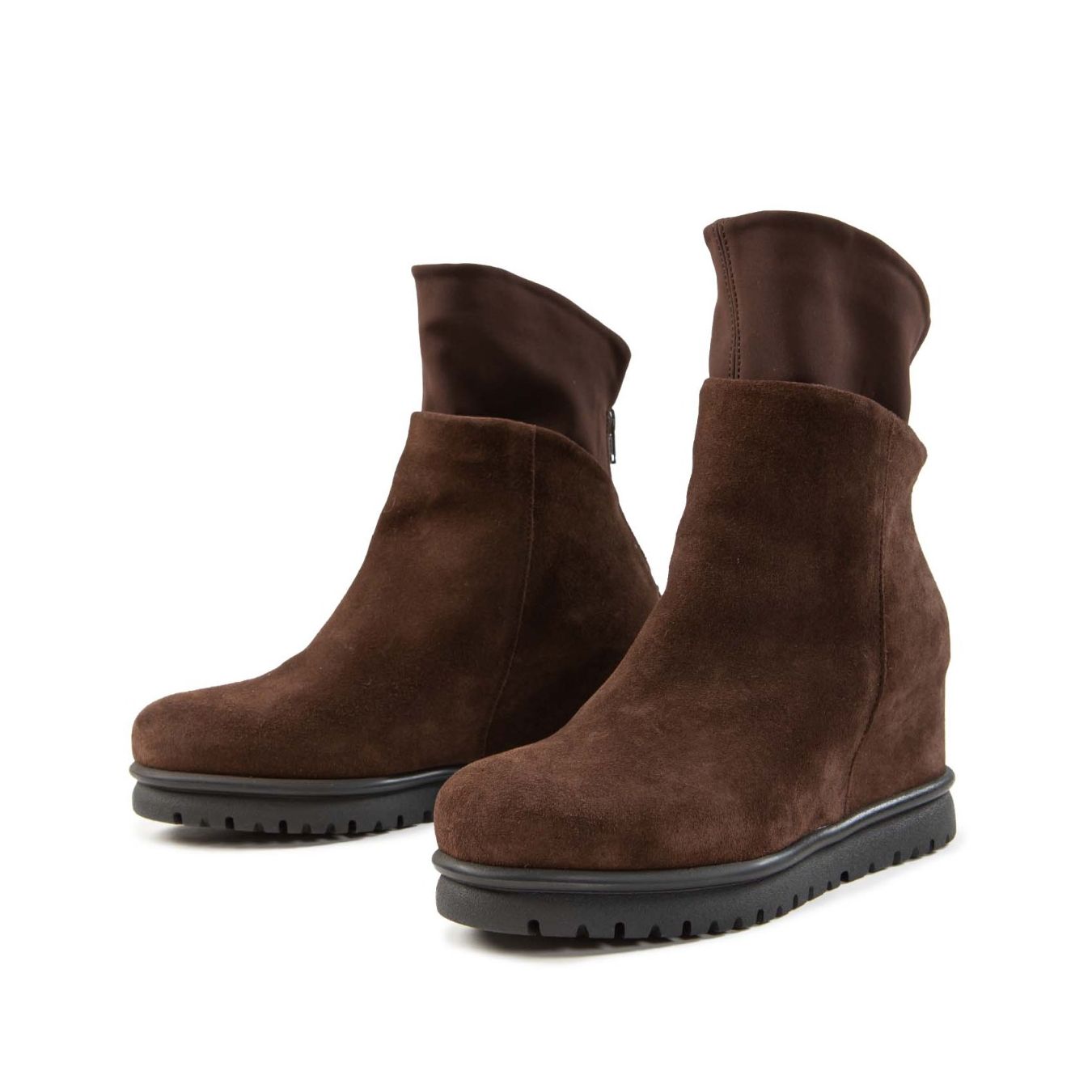 tronchetti JUN con zeppa in suede marrone profilo