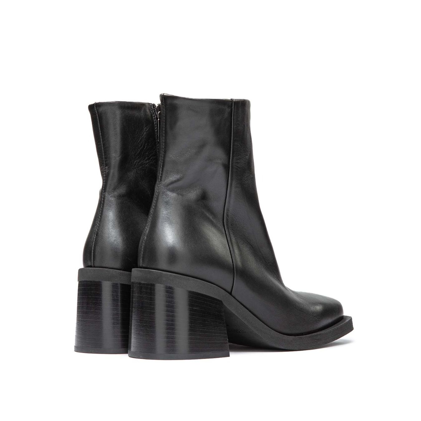 stivaletto in pelle nera