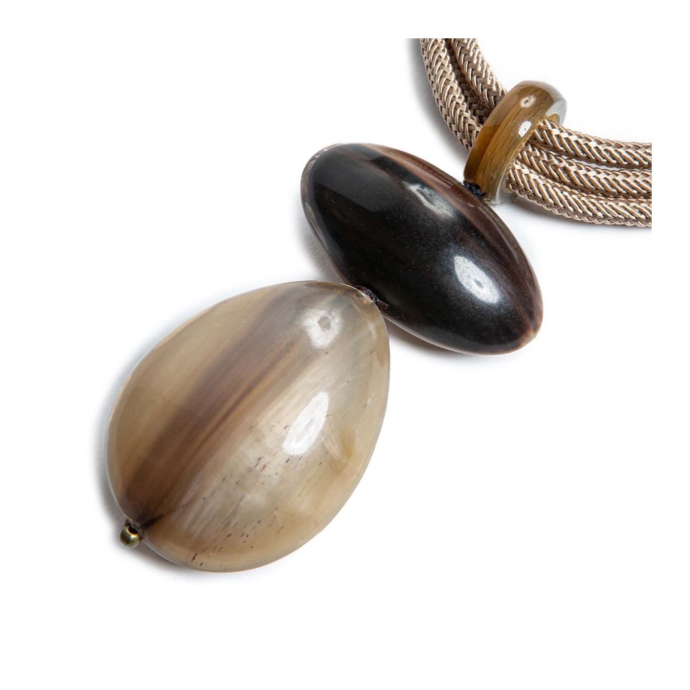 uma collana pendente a goccia oro rosa