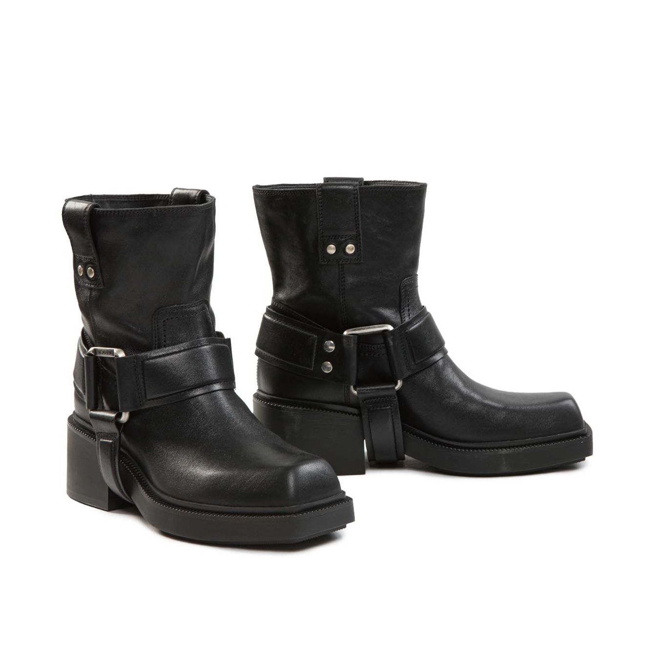 vic matie biker con gancio in metallo in pelle nera 