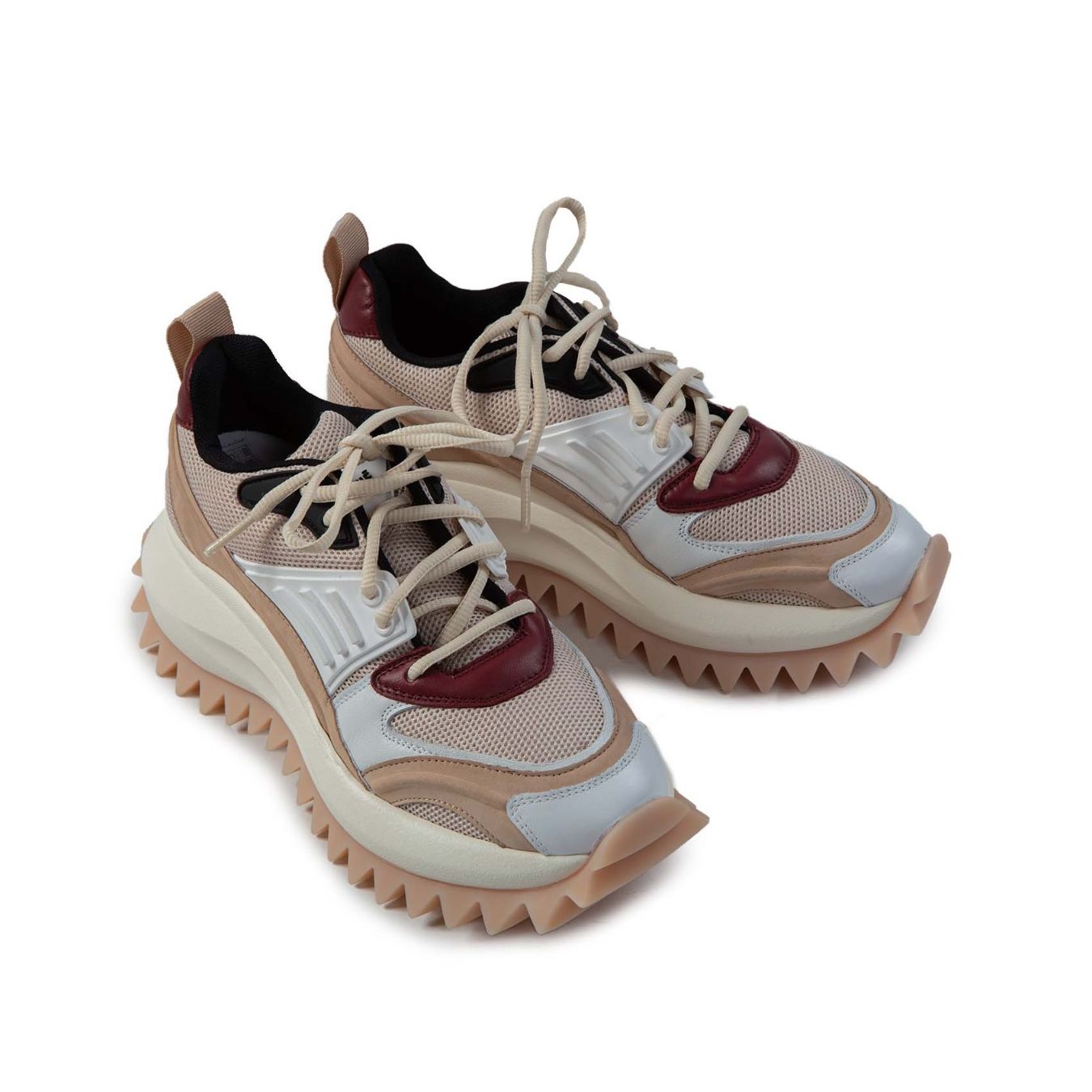sneakers con inserti rosa e bordeaux sopra