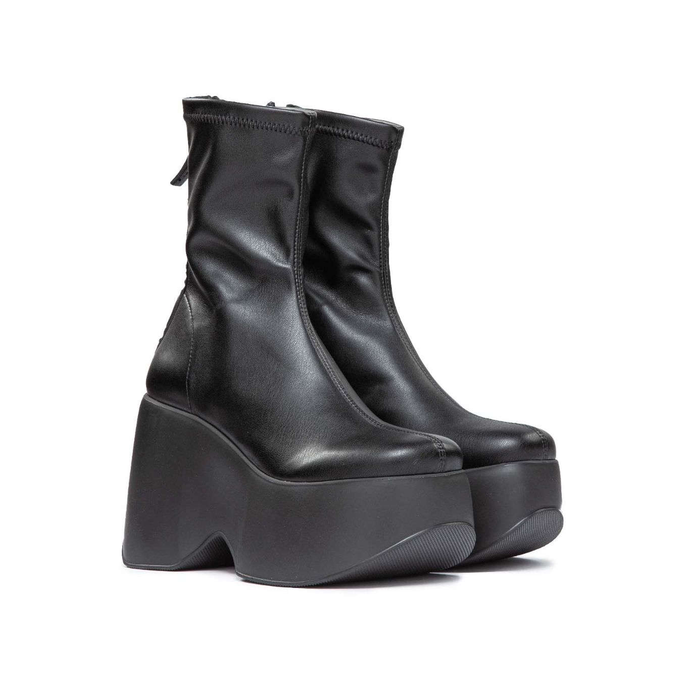 stivaletto con zeppa in pelle nera