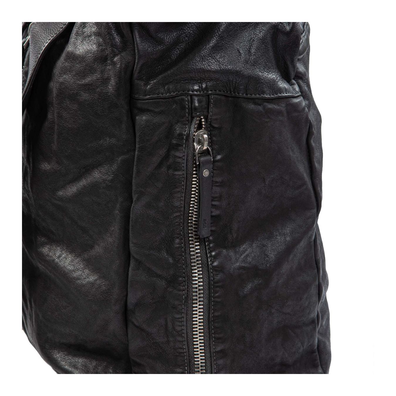 zaino TIZIANO in pelle nera tasca laterale