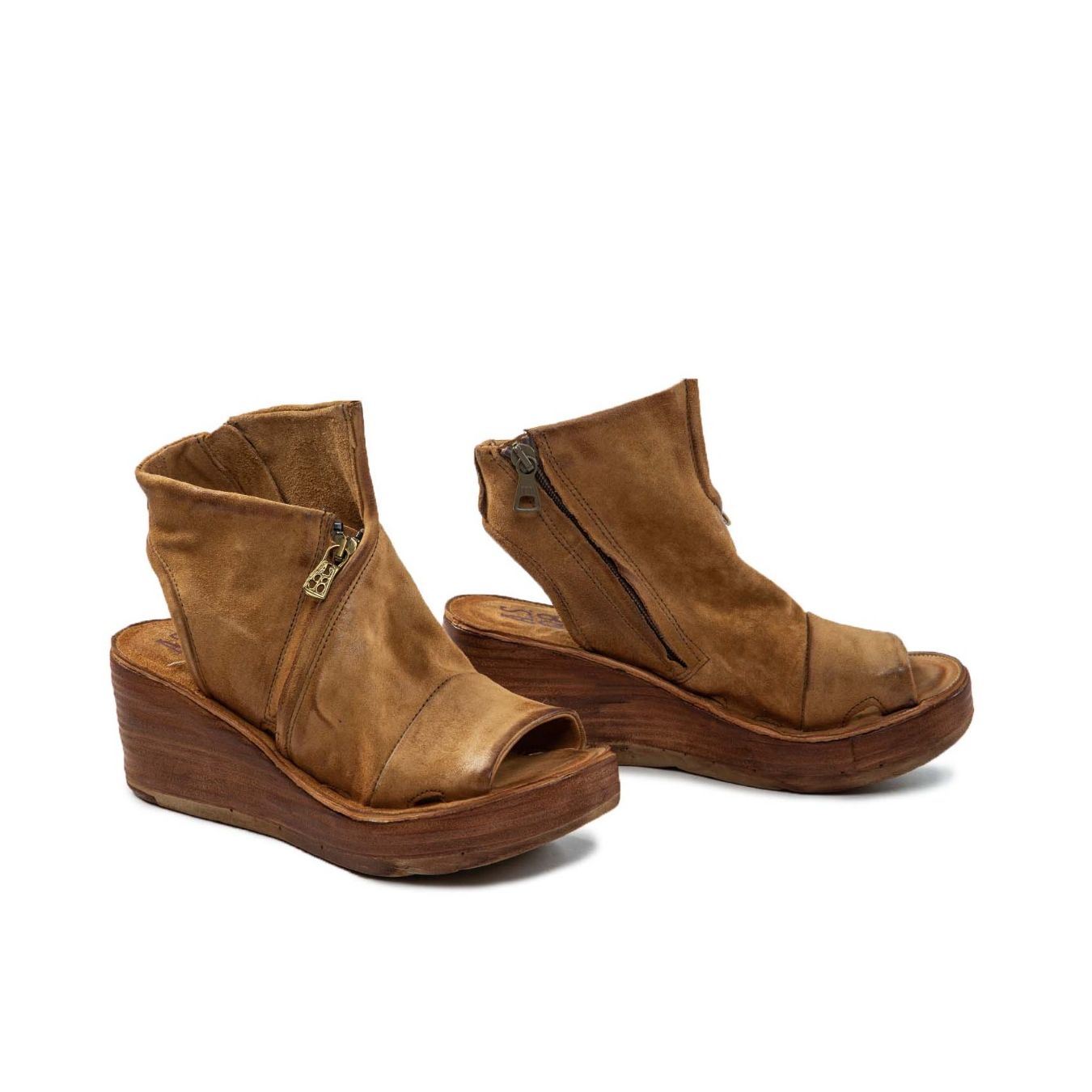 zeppe asimmetriche NOA in pelle cuoio lato