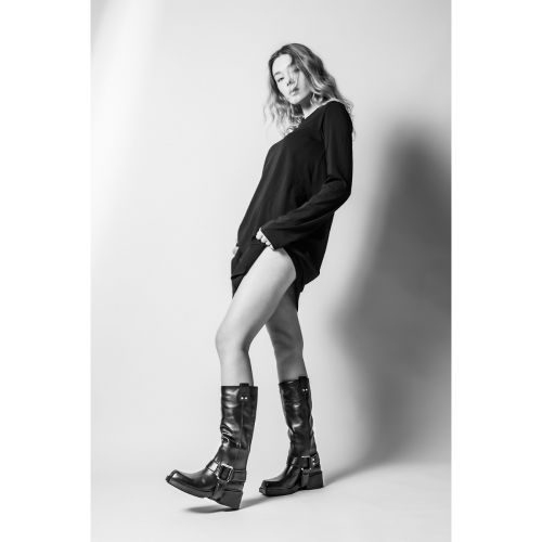 stivali punta quadra in pelle nera 