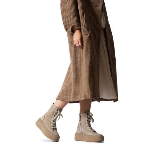 anfibi in camoscio beige safari