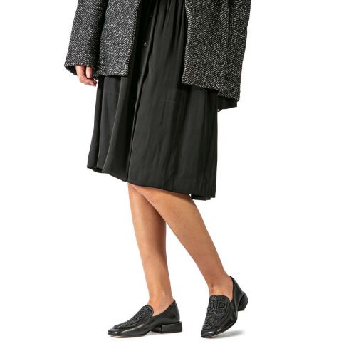 mocassini con ricamo in pelle nera 