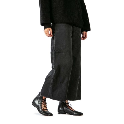 tronchetto con lacci in pelle nera 